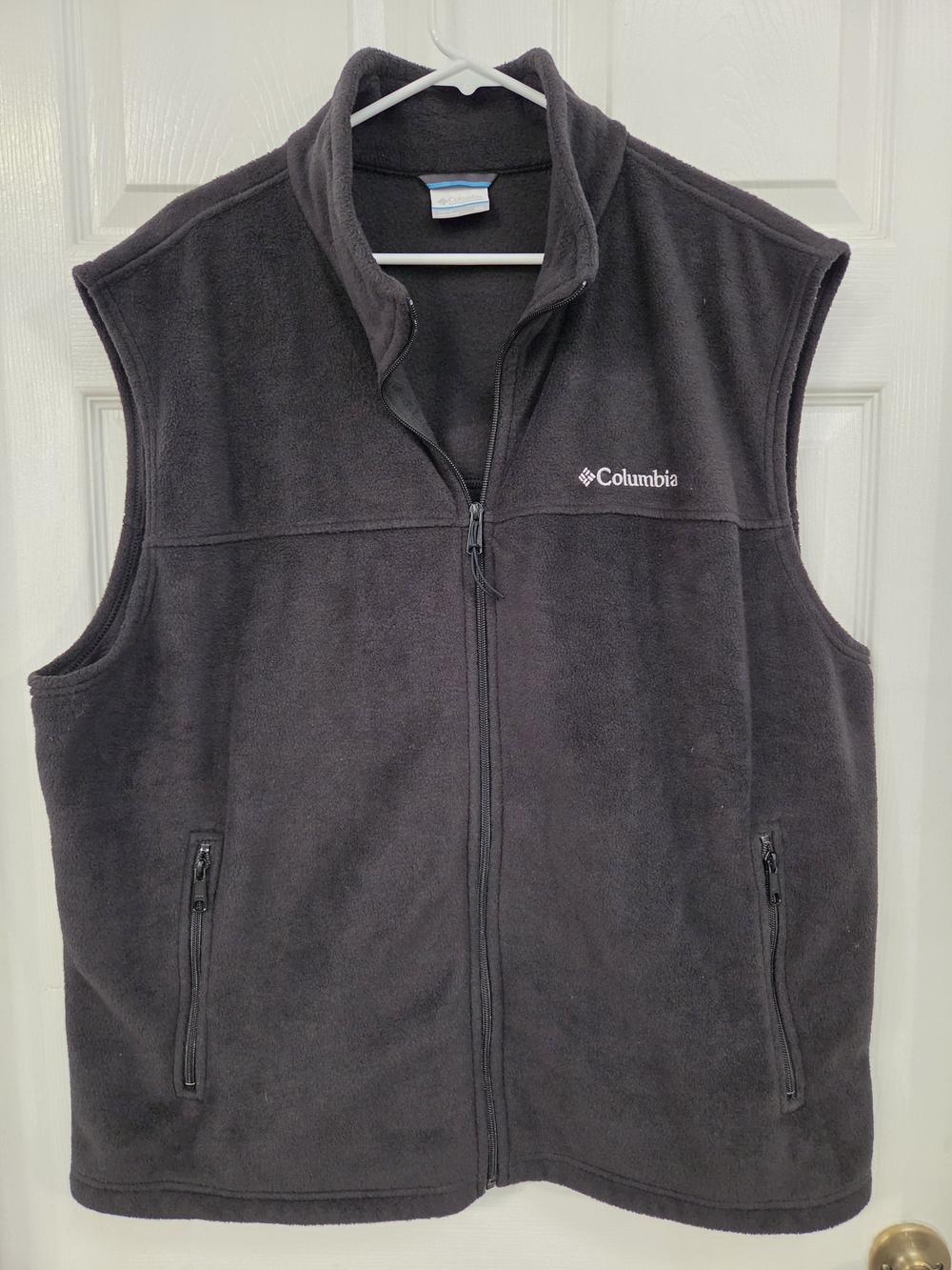 Columbia Men's Black Fleece Vest